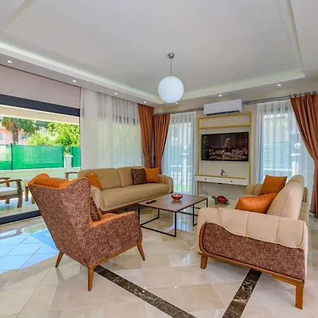 Exclusive With Private Pool, 1002 Βίλα Φετιγιέ