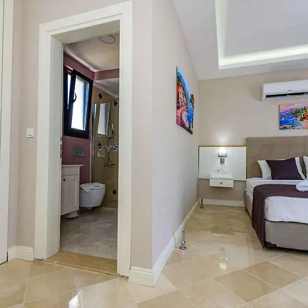 Βίλα Exclusive With Private Pool, 1002 Φετιγιέ