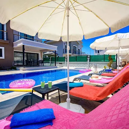 Βίλα Exclusive With Private Pool, 1002 Φετιγιέ