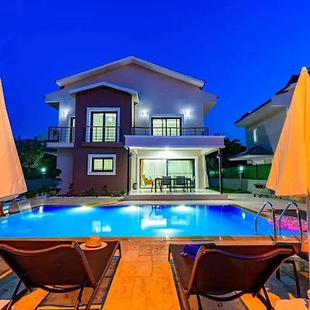 Βίλα Exclusive With Private Pool, 1002