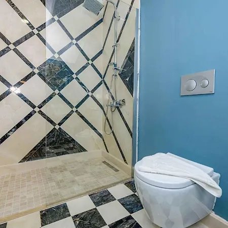 Exclusive With Private Pool, 1002 Βίλα Φετιγιέ