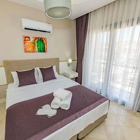 Villa Exclusive With Private Pool, 1002 Fethiye