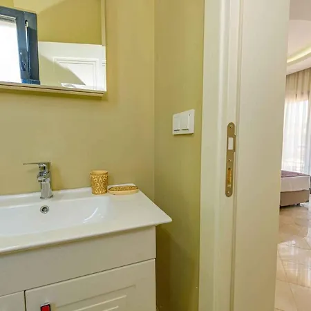 Villa Exclusive With Private Pool, 1002 Fethiye